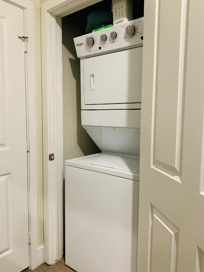Private, Amazing 1-Bedroom Apt In Central Location Arlington Exterior foto